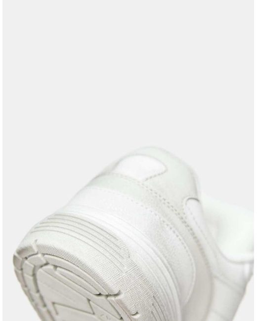 Pull&Bear White Stwd Distressed Skate Trainers for men