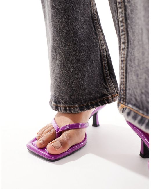 Heatwave - sandales à petit talon et entre-doigts ASOS en coloris Purple