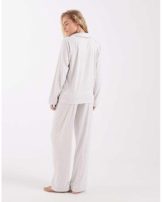 Loungeable White Super Soft Jersey Revere Top And Trouser Set