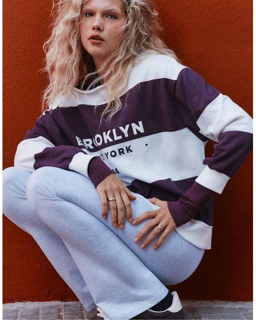 Stradivarius Oversized Sweatshirt Met Print in het Blue