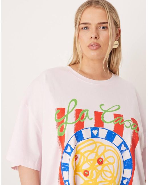 Camiseta Extragrande Con Estampado Gráfico De Pasta De Asos Design Curve ASOS de color Orange