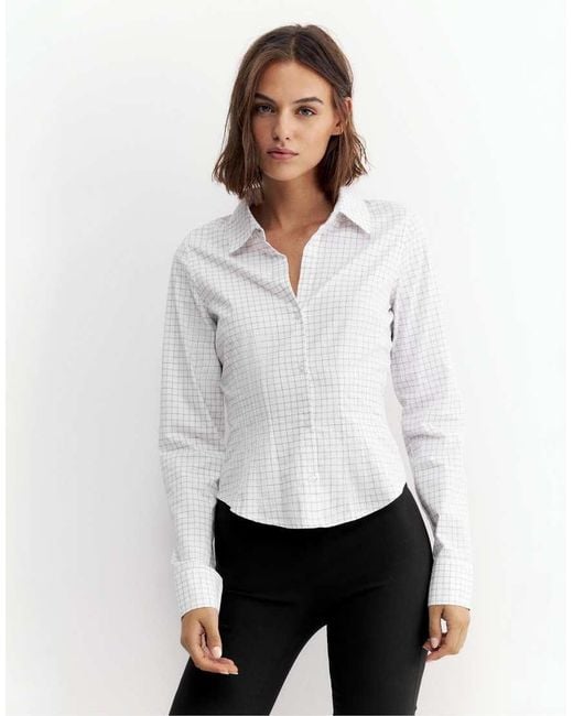 Pull&Bear Aansluitend Overhemd Met Brede Manchetten in het White