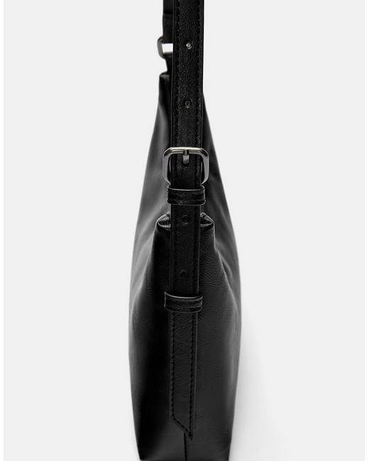 Borsa Da Spalla Nera Con Fibbie di Pull&Bear in Black