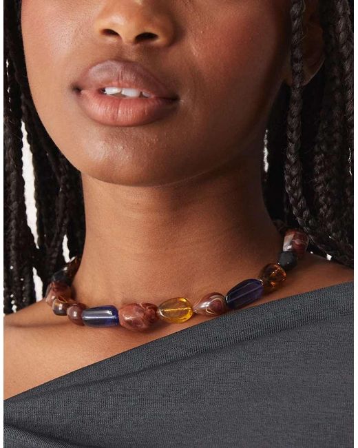 Collana Corta Con Perline Miste di ASOS in Brown