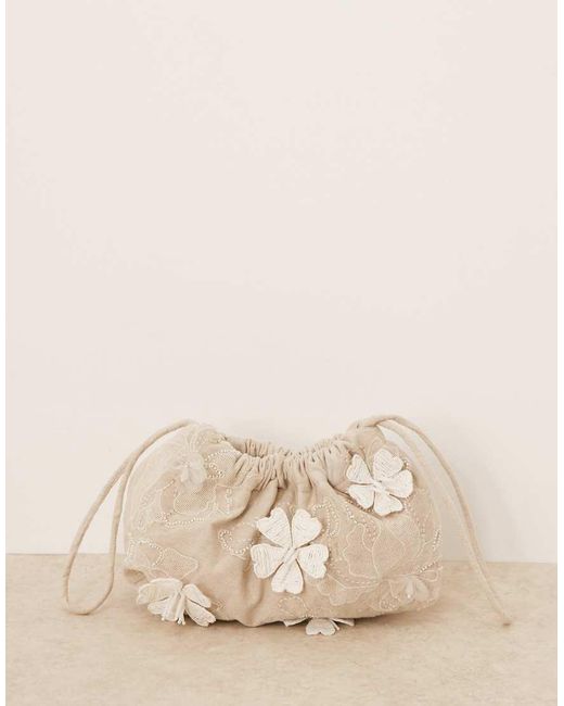 Pochette Arricciata Decorata Con Fiori di ASOS in Black