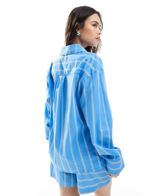 ASOS Blue – oversize-hemdbluse aus baumwoll-popeline mit farblich abgesetzten streifendetails