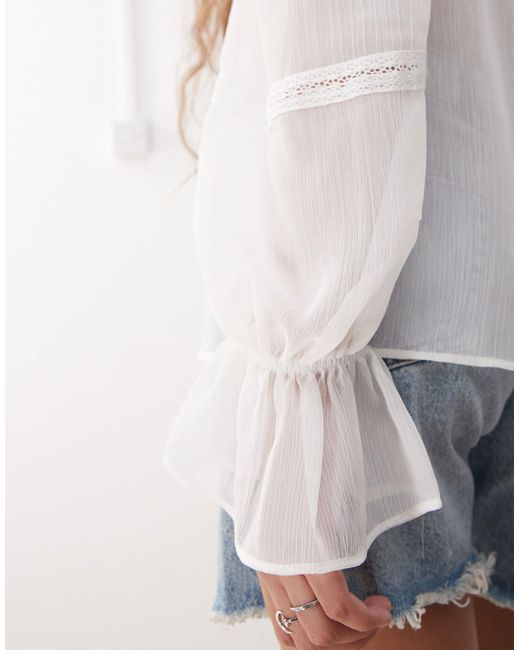 Top transparent à encolure carrée avec volants et bordures en dentelle Reclaimed (vintage) en coloris White