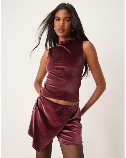 RED VELVET SKORT