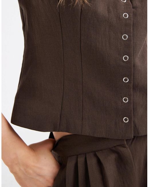 Object Brown – elegante weste