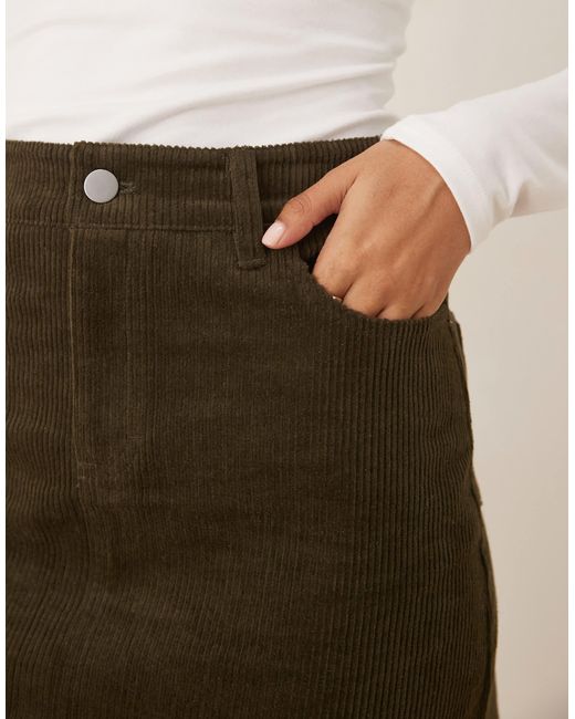 Threadbare Green – midirock aus cord