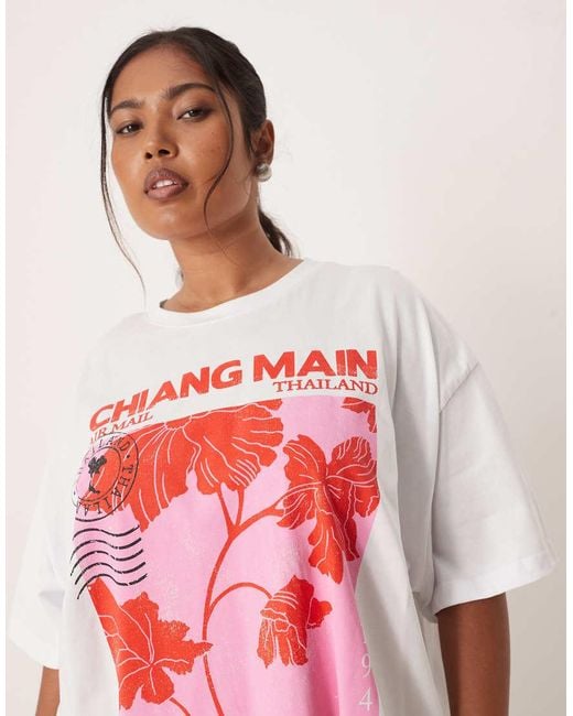 Camiseta Blanca Extragrande Con Estampado Gráfico De "Thailand" De Asos Design Curve ASOS de color Red