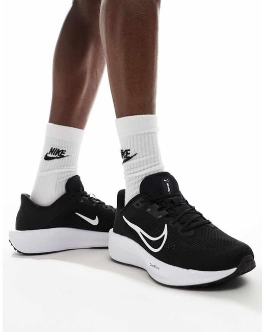 Nike Black Quest 6 Trainers for men