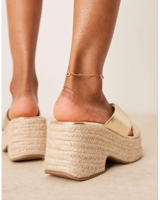 ASOS Brown – toy – keilabsatzschuhe