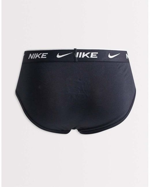 Nike Essentials in het Blue voor heren