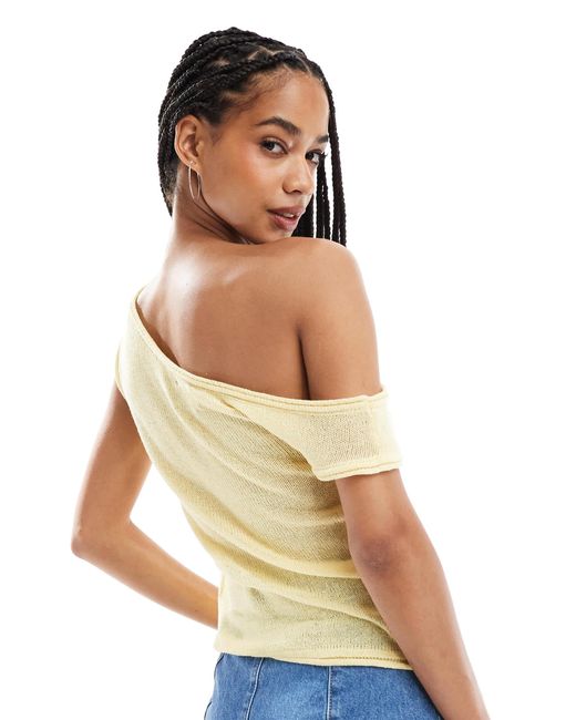 Top asymétrique en maille - beurre ASOS en coloris Yellow