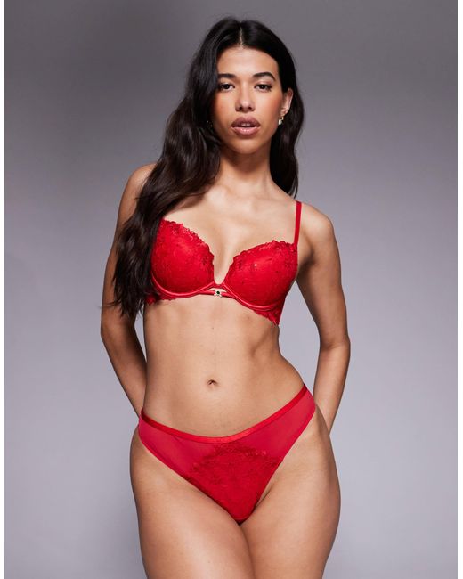 String avec sequins brodés New Look en coloris Red