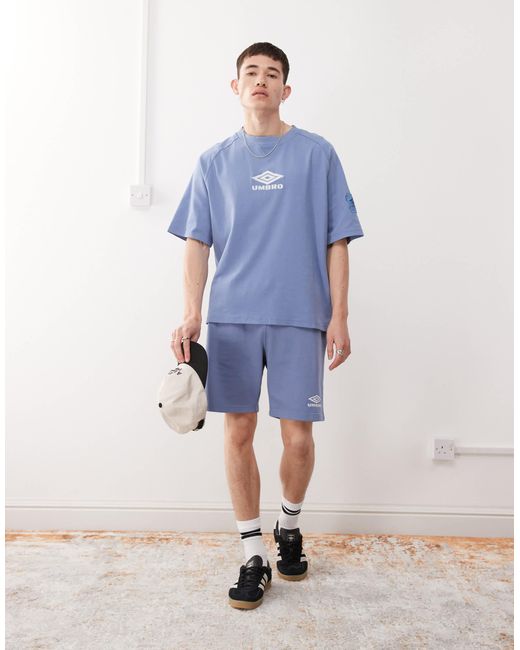 Umbro – drill – shorts in Blue für Herren
