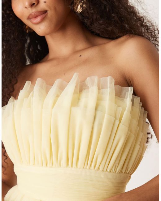 Robe bandeau courte structurée en tulle - citron LACE & BEADS en coloris Natural