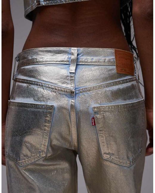 Vaqueros Metalizado De Corte Hasta El Tobillo Y Estilo Años 90 501 De (Parte De Un Conjunto) Levi's de color Gray