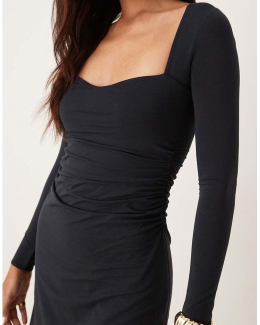 Abercrombie & Fitch Mini-Jurk Met Lange Mouwen En Hartvormige Halslijn in het Natural