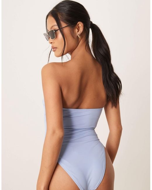 ASOS White Asos design petite – maya – eleganter, trägerloser, gepolsterter badeanzug
