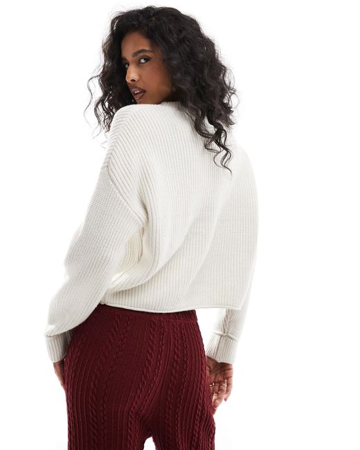 Pull&Bear White – gerippter strickpullover