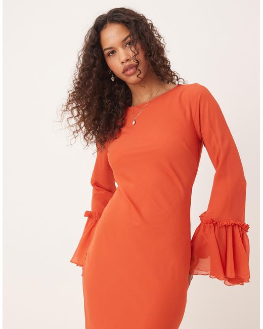 ASOS Red – gestuftes, langärmliges chiffon-maxikleid