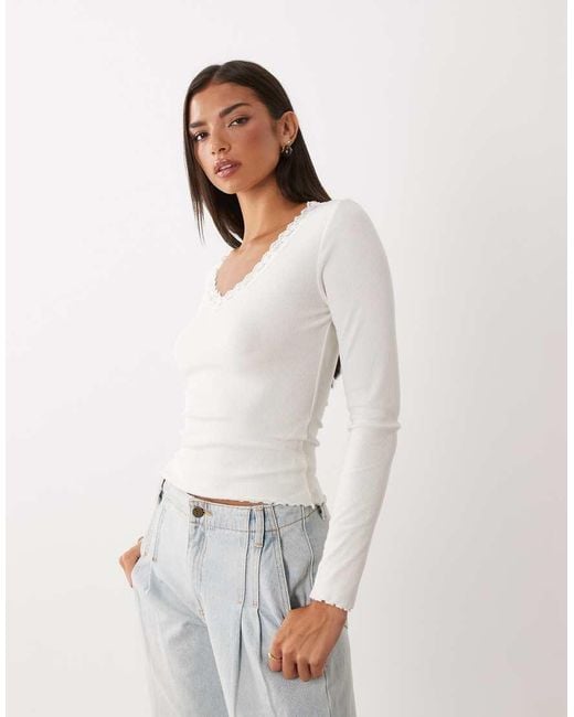 Miss Selfridge White Long Sleeve V-neck Top