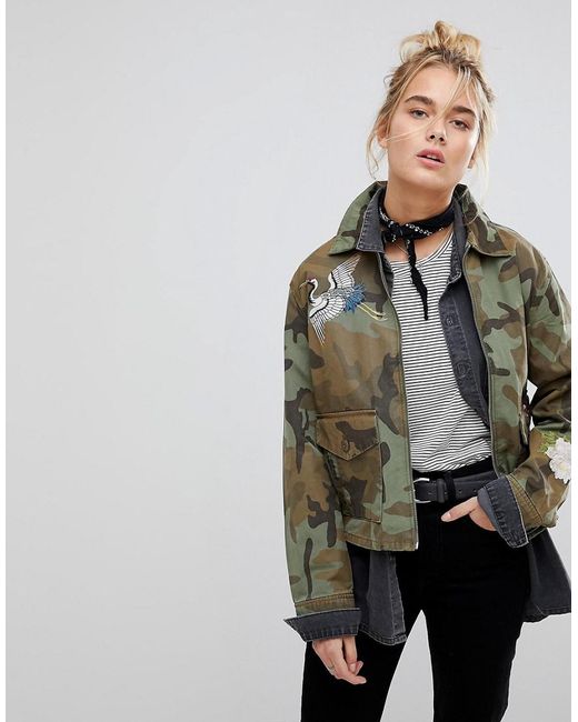 Levi's Green Levi's Camo Coach Jacket With Embroidery