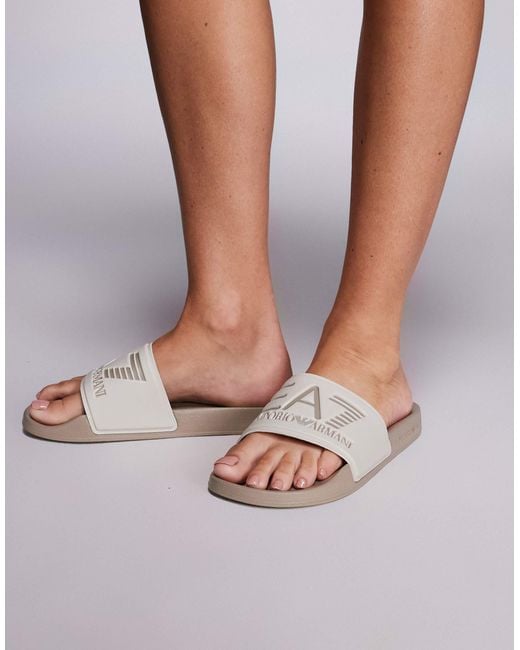 EA7 Natural Armani – – slider