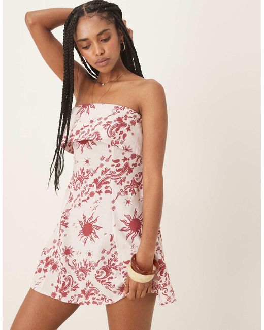 Robe courte avec encolure bandeau rabattue et imprimé bandana-pas ASOS en coloris Pink