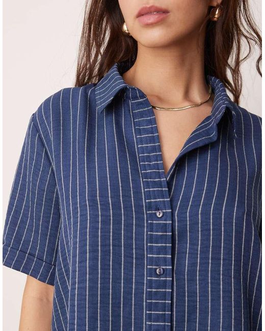 Camicia Squadrata Leggera A Righe di Jdy in Blue