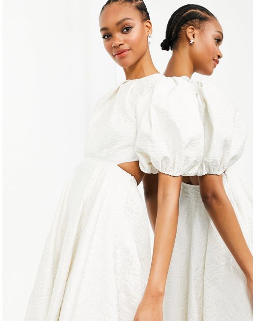 Jacquard Puff Sleeve Wedding Dress 
