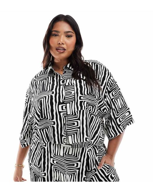 Curve di ASOS in Black