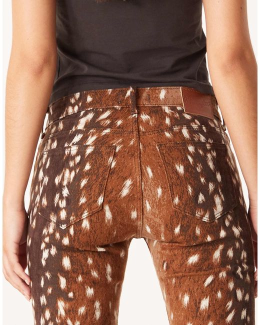 Wrangler Natural – bootcut-jeans mit hirschfellmuster