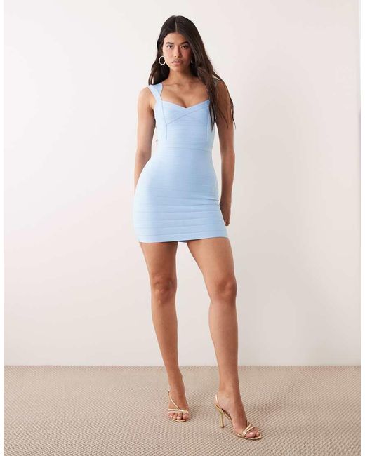 Kaiia Exclusives in het Blue