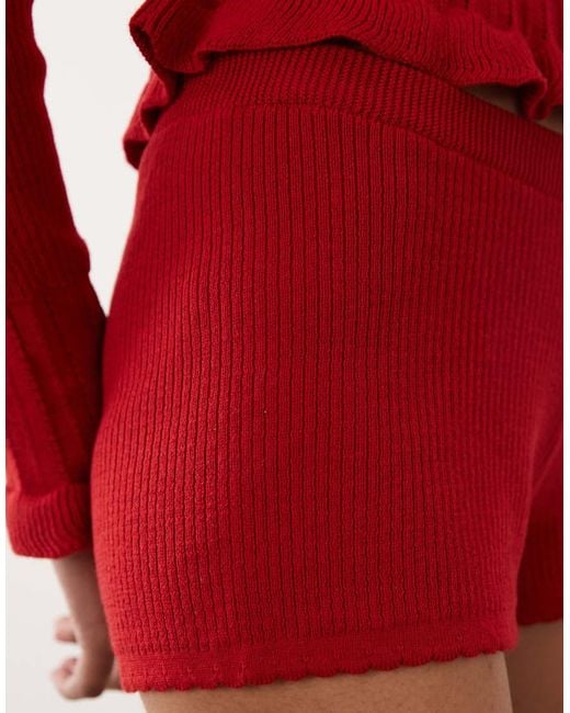 Miss Selfridge Red Knitted Scallop Short Co Ord