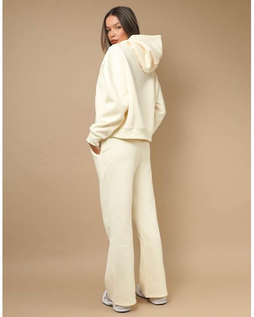 SIMMI Natural Colby Essentials Flared Joggers