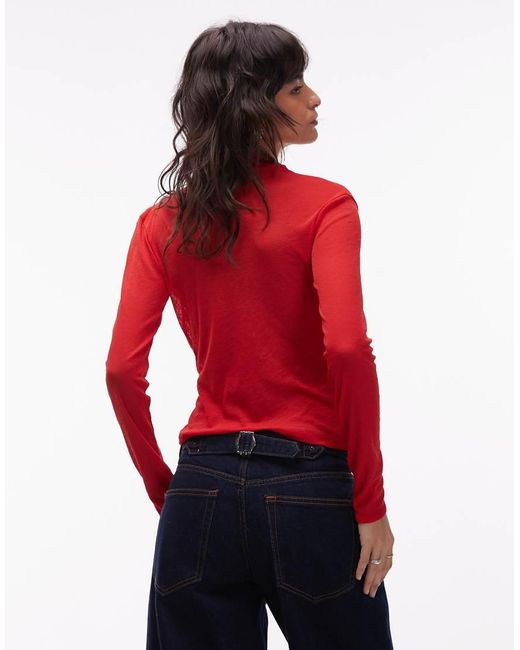 ASOS Gedrapeerde Hoogsluitende Top in het Red