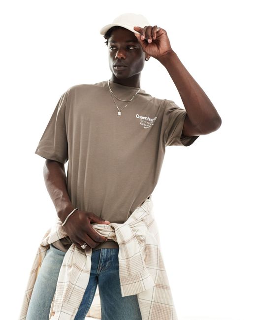 T-shirt comoda con stampa "copenhagen" sulla schiena di ASOS in Brown da Uomo