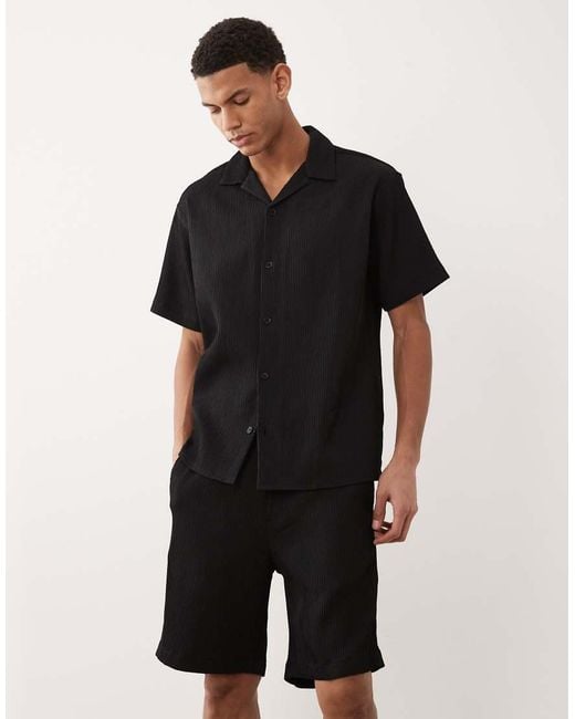 Jack & Jones Black Co-ord Plisse Shorts for men