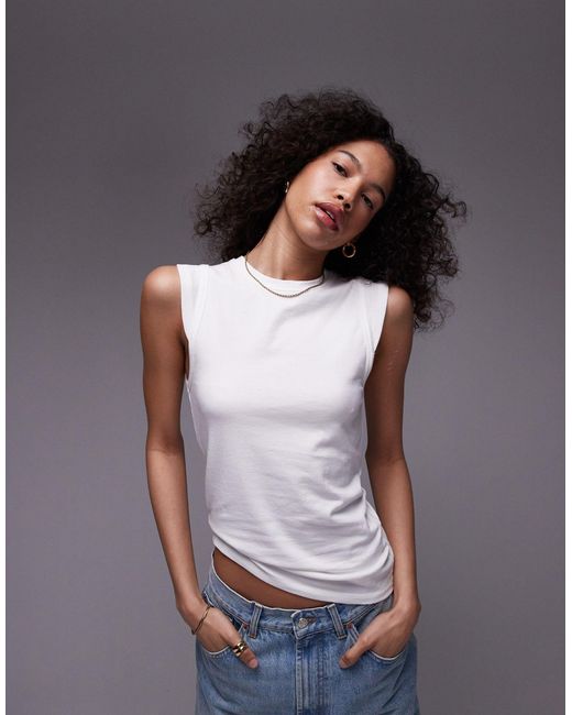 Camiseta blanca sin mangas básica con detalle TOPSHOP de color White