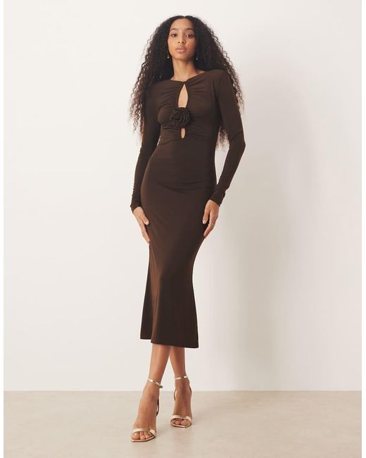 Pretty Lavish Natural Slinky Stretch Keyhole Corsage Detail Midaxi Dress