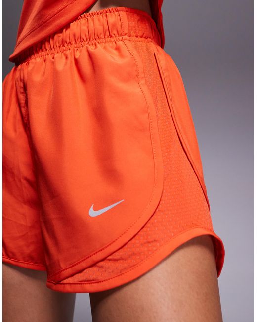 Nike Red – tempo dri-fit – shorts