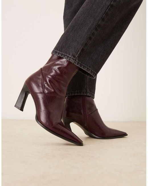 Estella di ASOS in Red