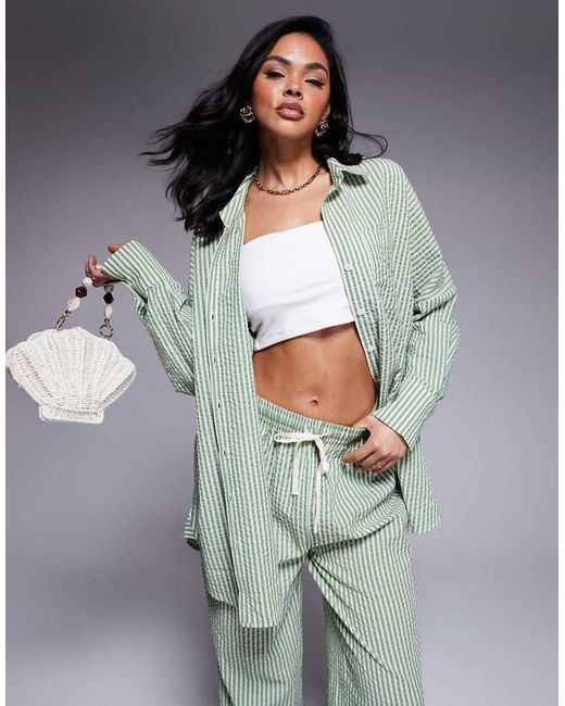 Lisa di ASOS in Gray