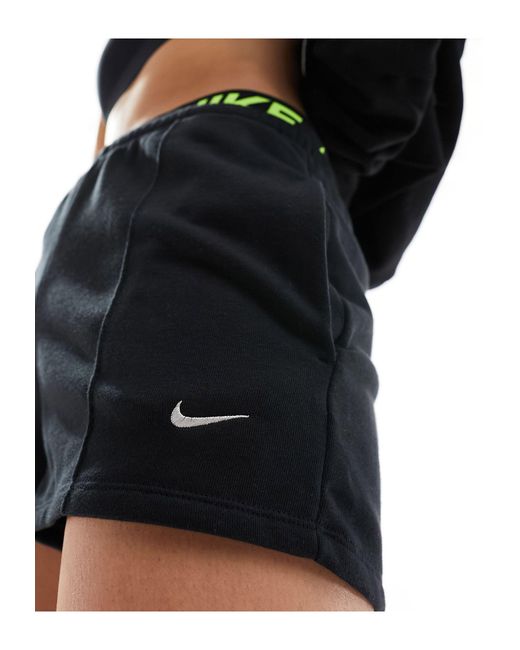 Short en tissu éponge Nike en coloris Black