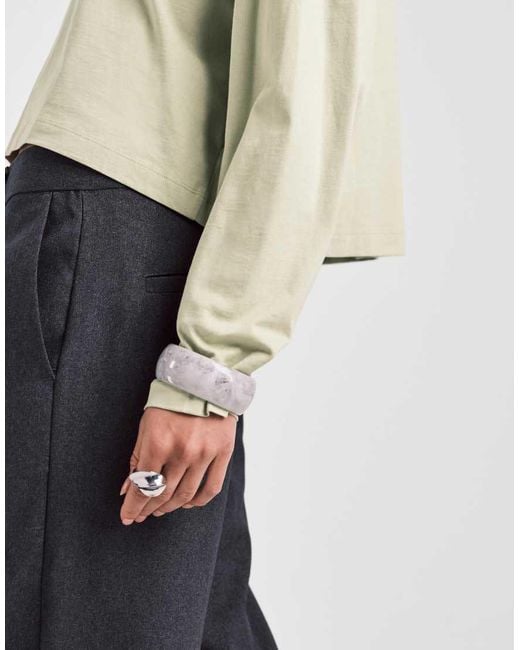 ASOS Cropped T-Shirt Met Lange Mouwen En Rechte Pasvorm in het Natural
