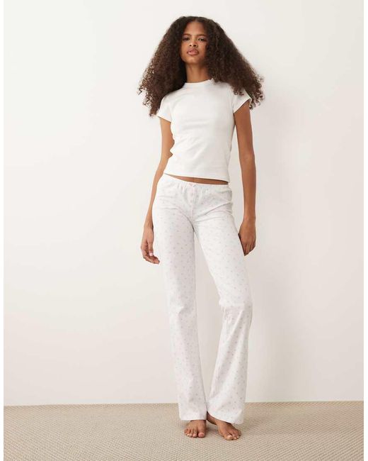 Sleep Cloud Cotton On de color Brown