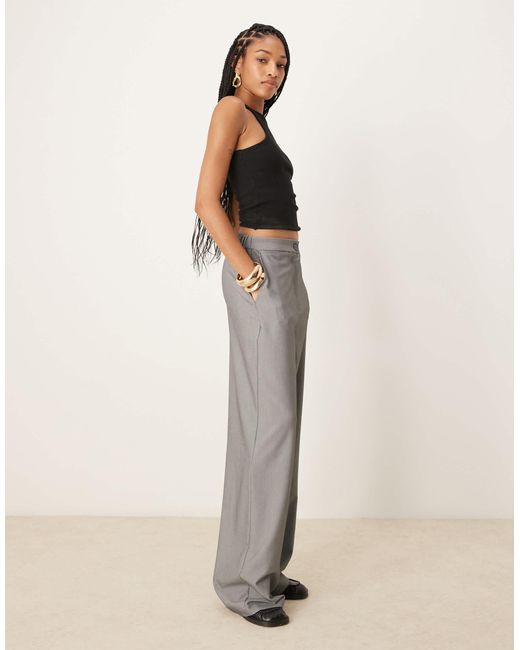Tall - pantalon droit habillé coupe décontractée - gris ASOS en coloris Natural